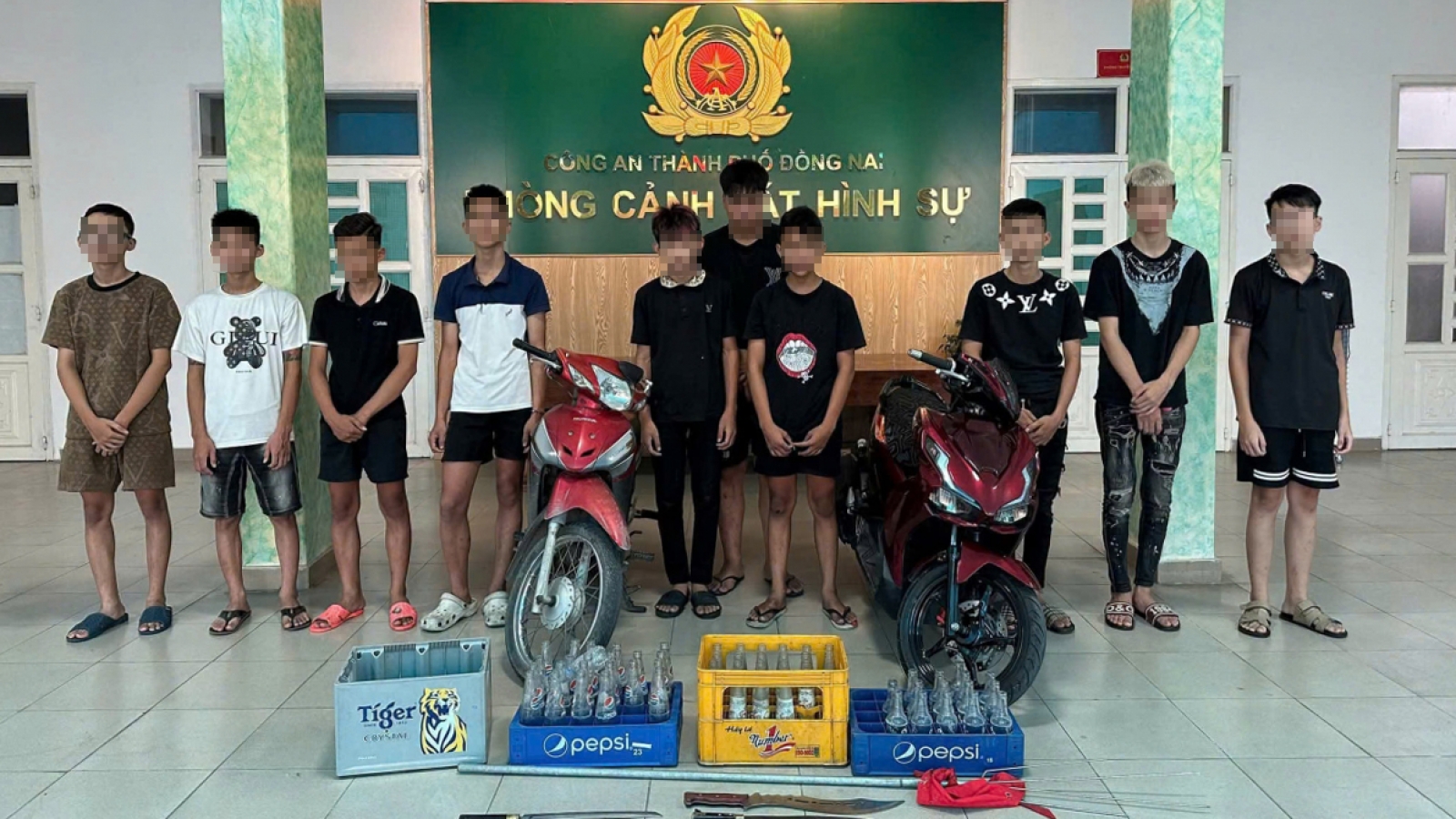 Triệu tập nhóm mang hung khí, "đại náo" đường phố ở Đồng Nai